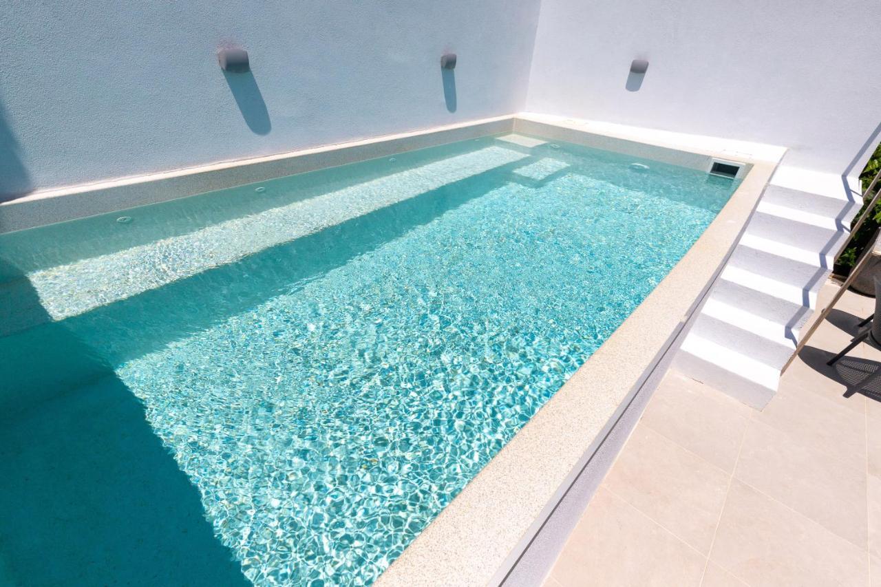 Mansion Fabrica Villa *